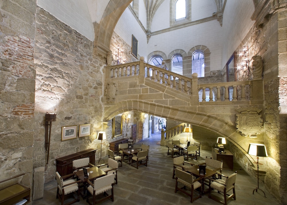 Parador de Plasencia 36/65
