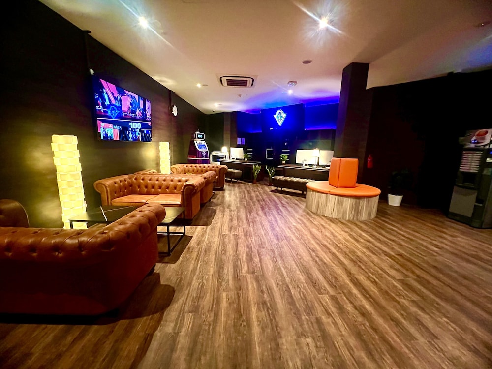 Arena Esports Hotel Bugis 36/50