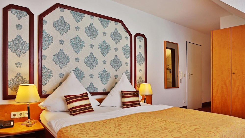 Hotel Neckarlux Formerly Ambiente Hotel 11/38