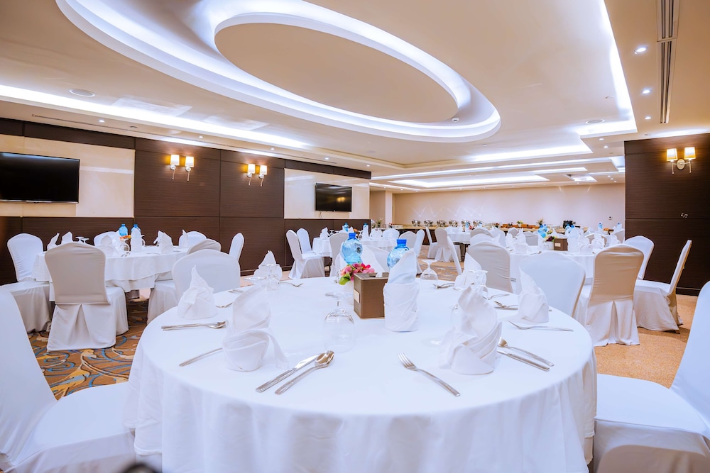 Golden Tulip Doha 61/67