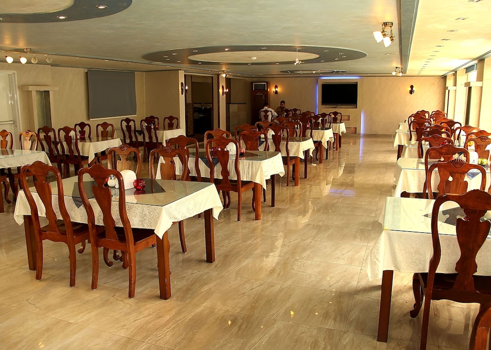 Raed Hotel Suites 32/39