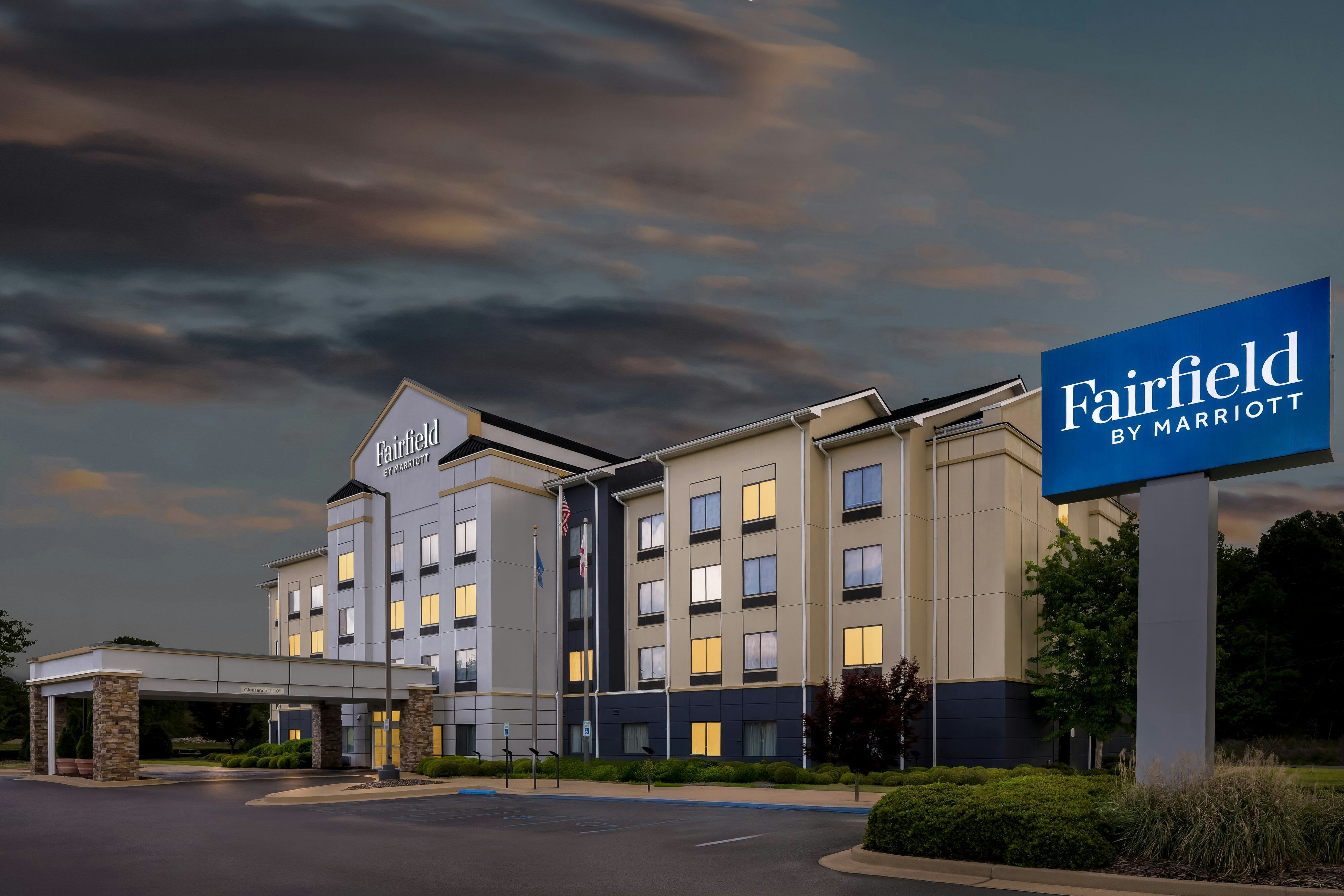 Fairfield Inn Suites By Marriott Gadsden 4/64