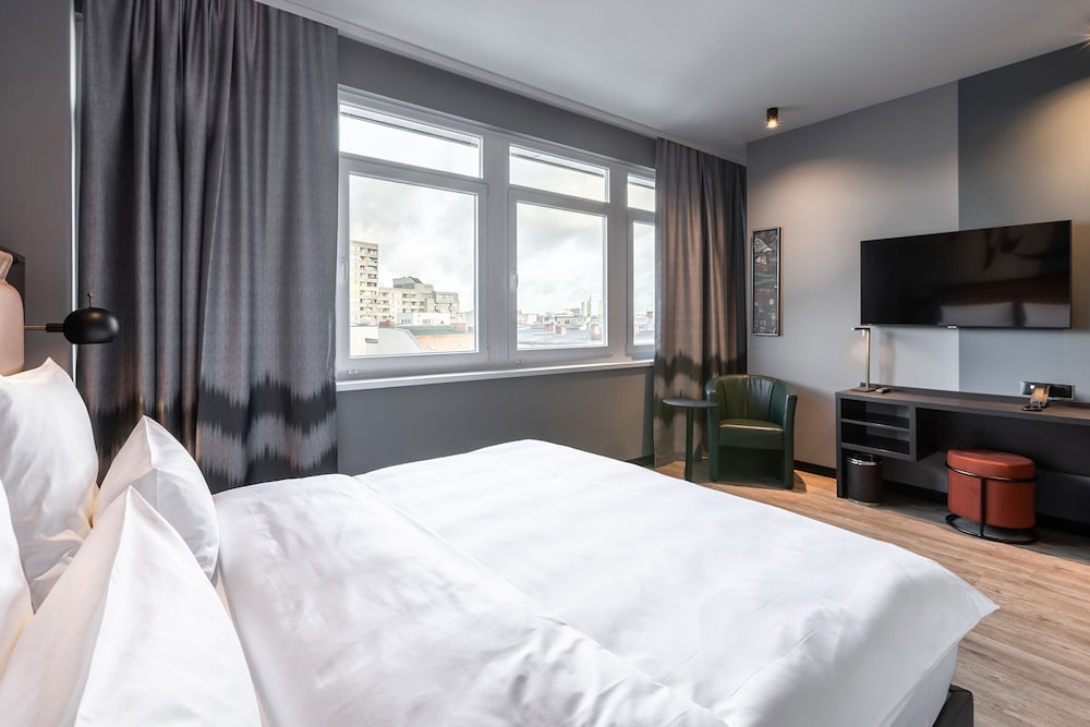 TITANIC Comfort Kurfurstendamm 6/25