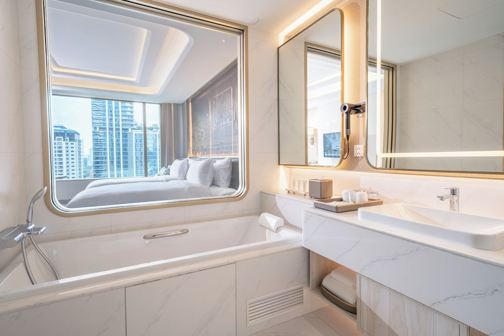 Grande Centre Point Prestige Bangkok 45/45
