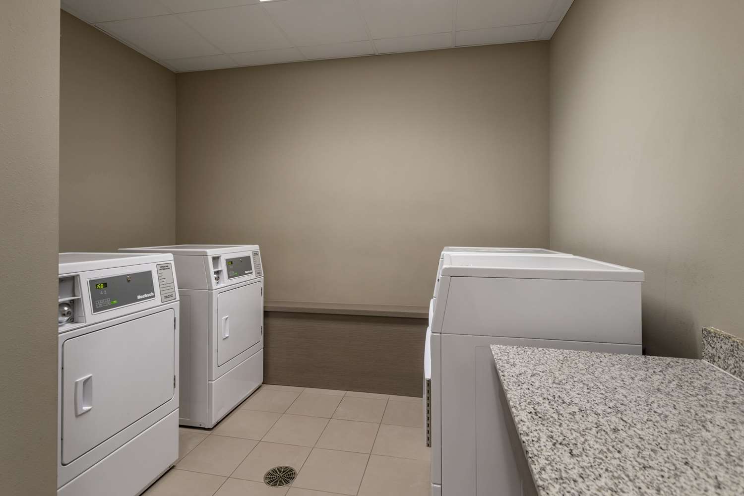 MainStay Suites Bowling Green North 6/17