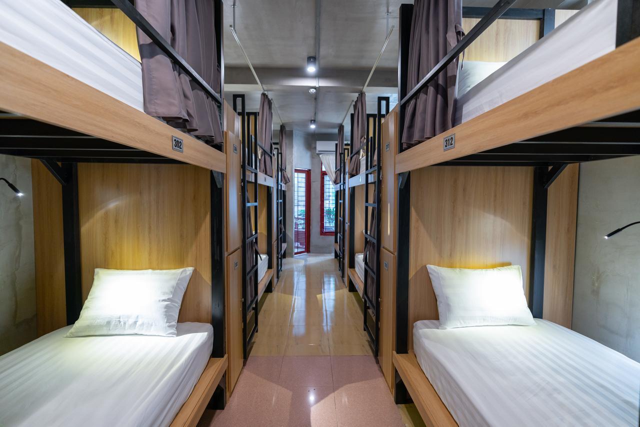 9 Hostel And Bar 18/63