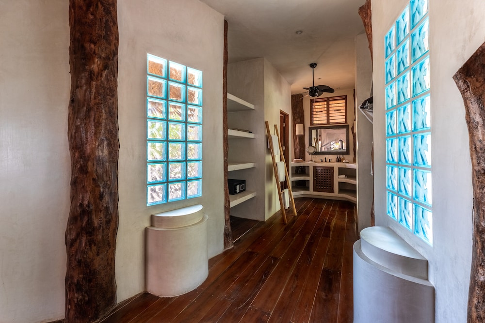 Encantada Tulum 49/50