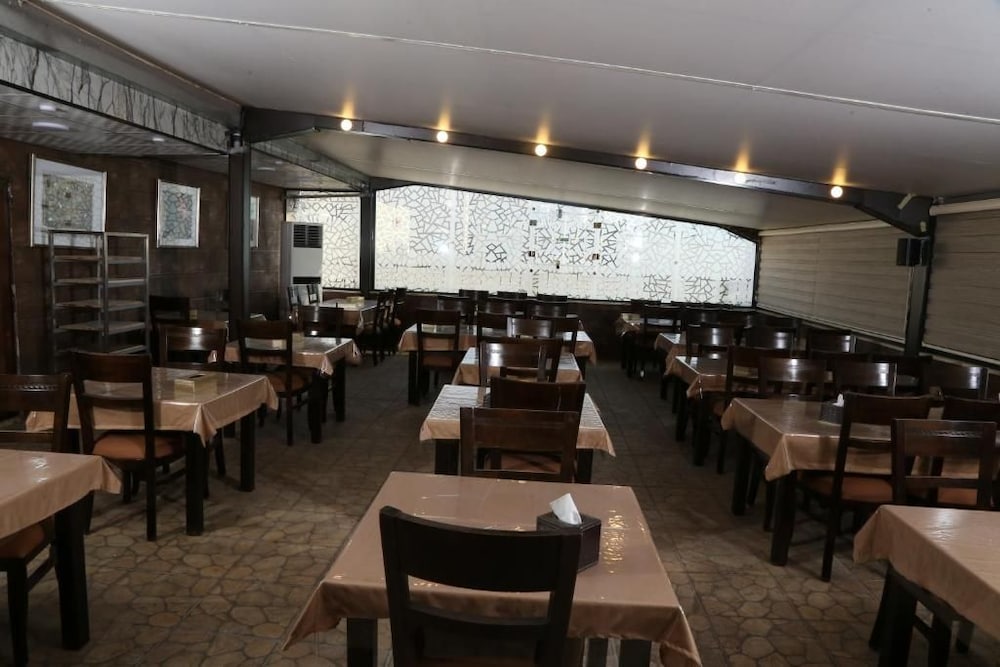 Grape Village Hotel 45/59