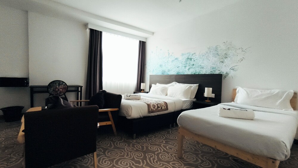 Natol Travelers & Business Inn 14/50