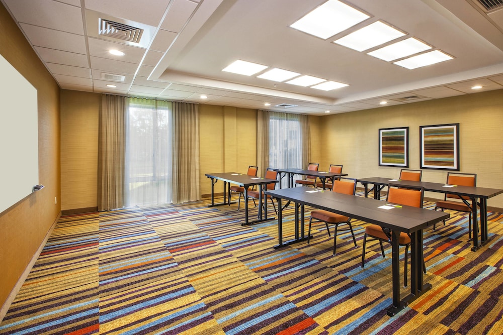 Fairfield Inn Suites Plattsburgh 39/41