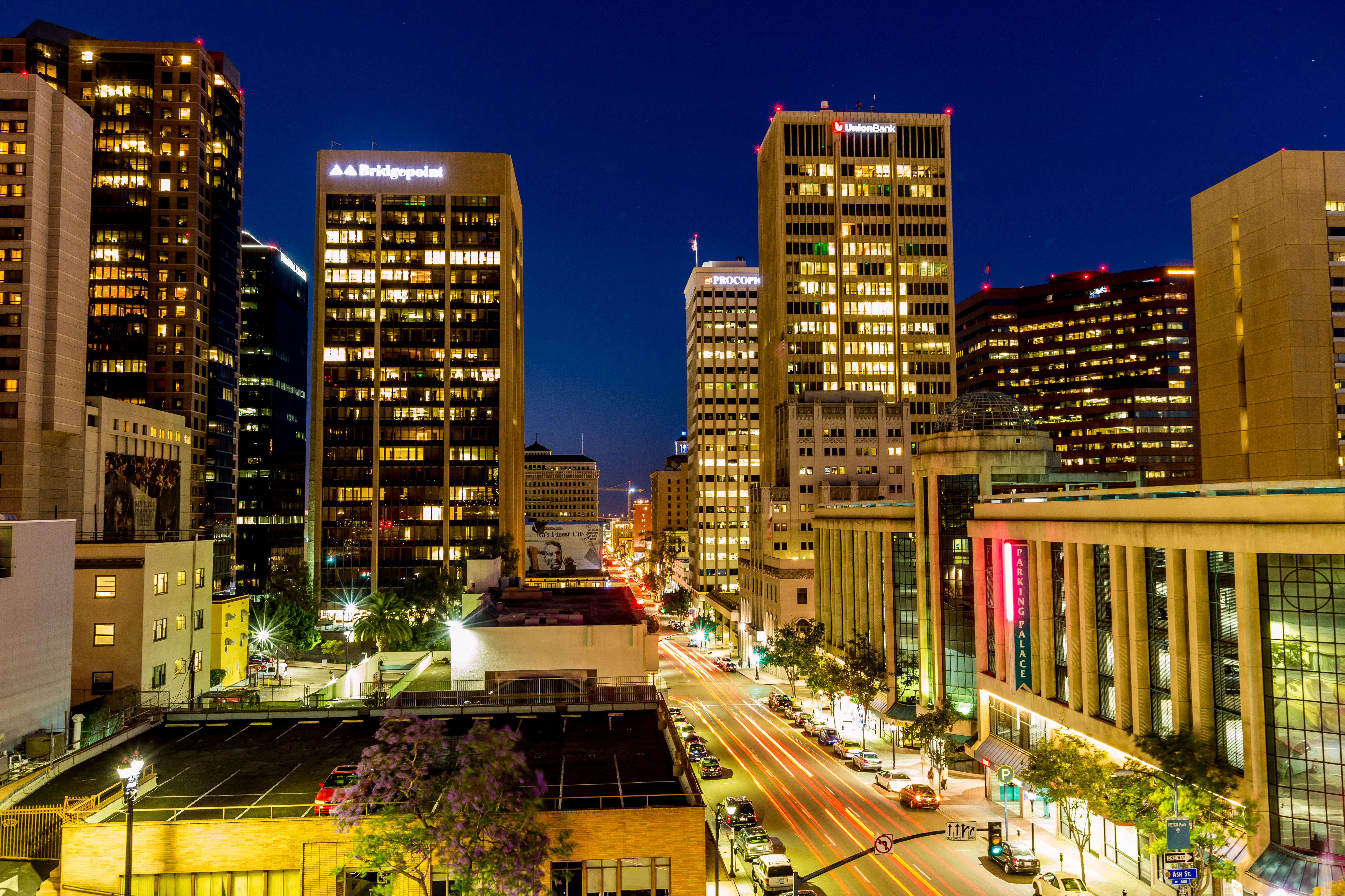 Holiday Inn Express San Diego Downtown 54/56