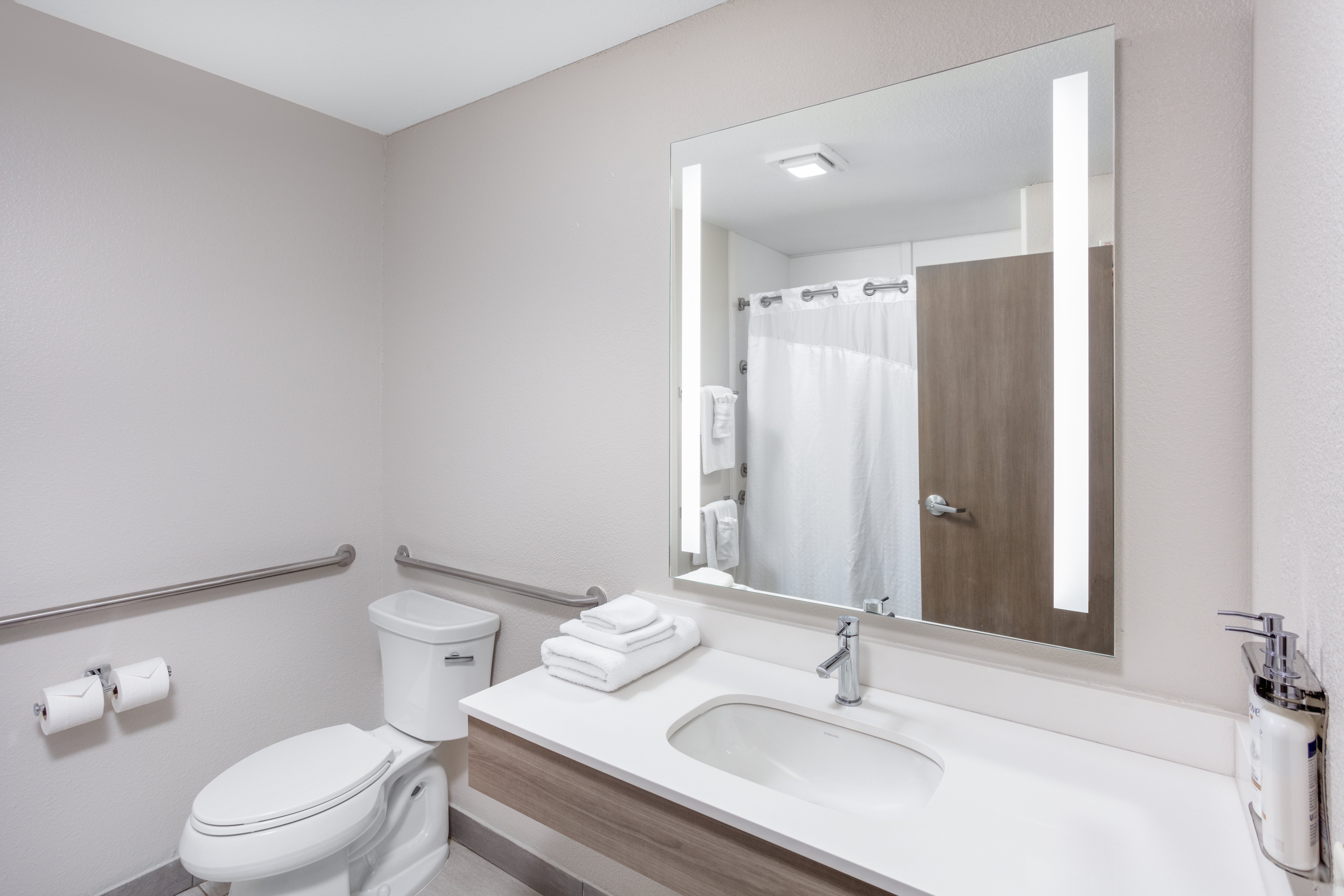 Holiday Inn Express Kearney 72/72