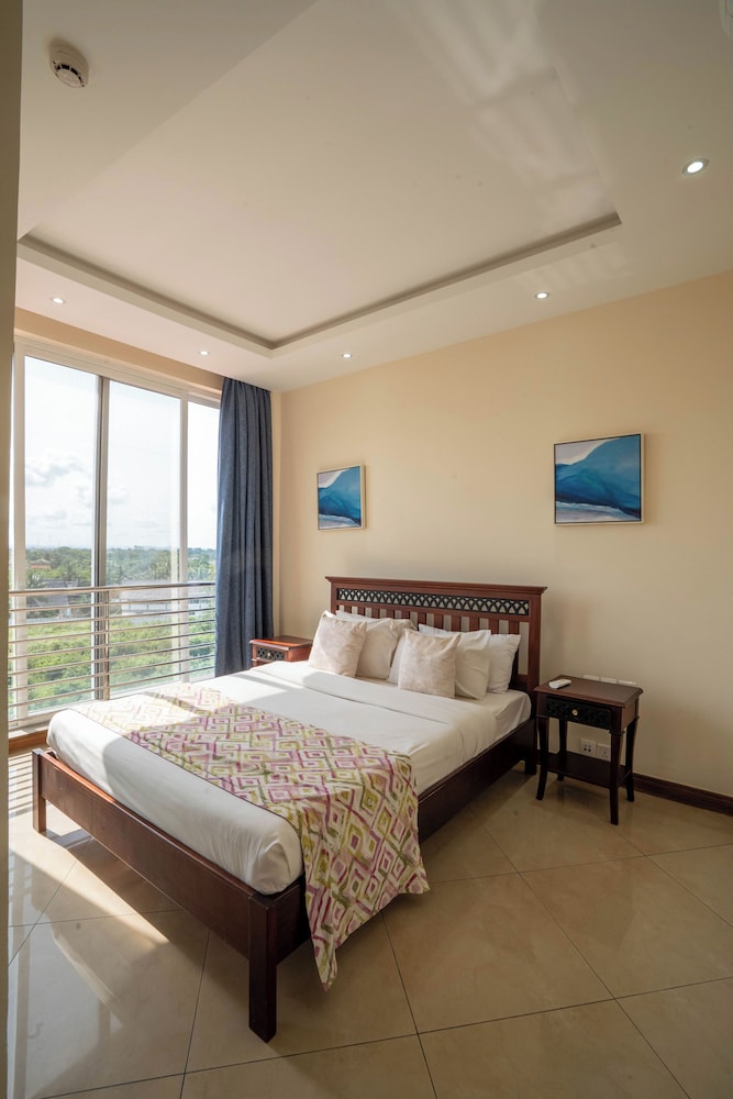 Kilua Beach Resort 12/60