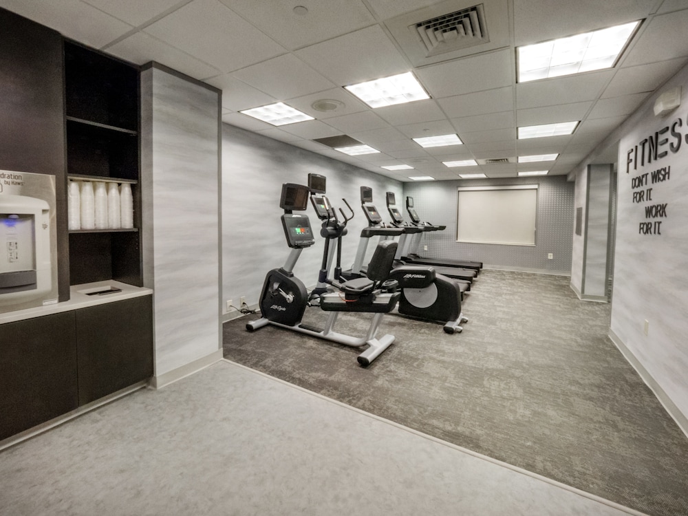 Fairfield Inn Suites Hazleton 28/52