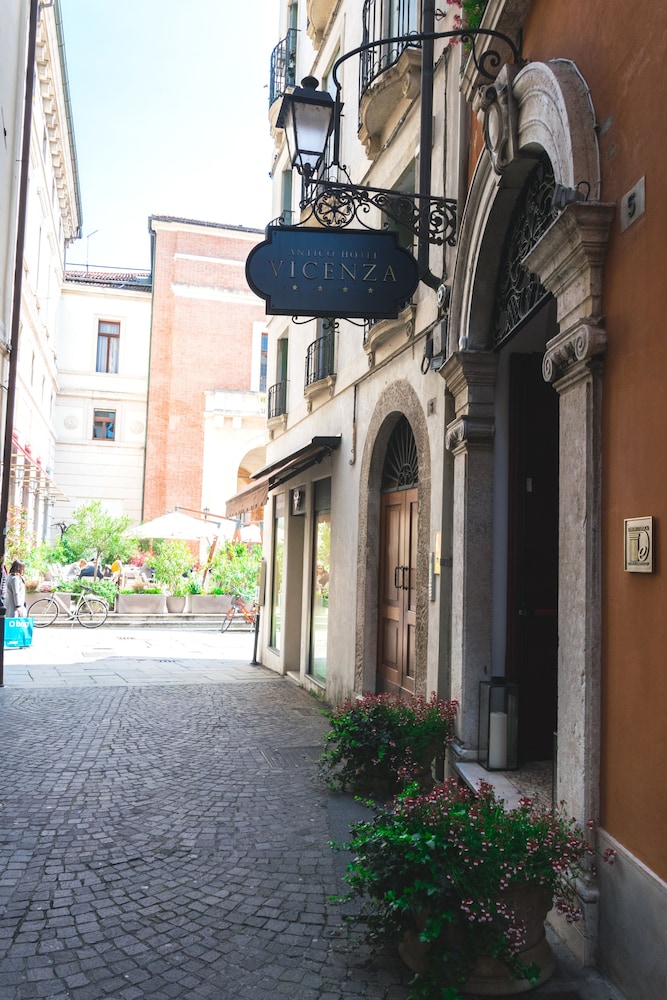 Antico Hotel Vicenza 40/48