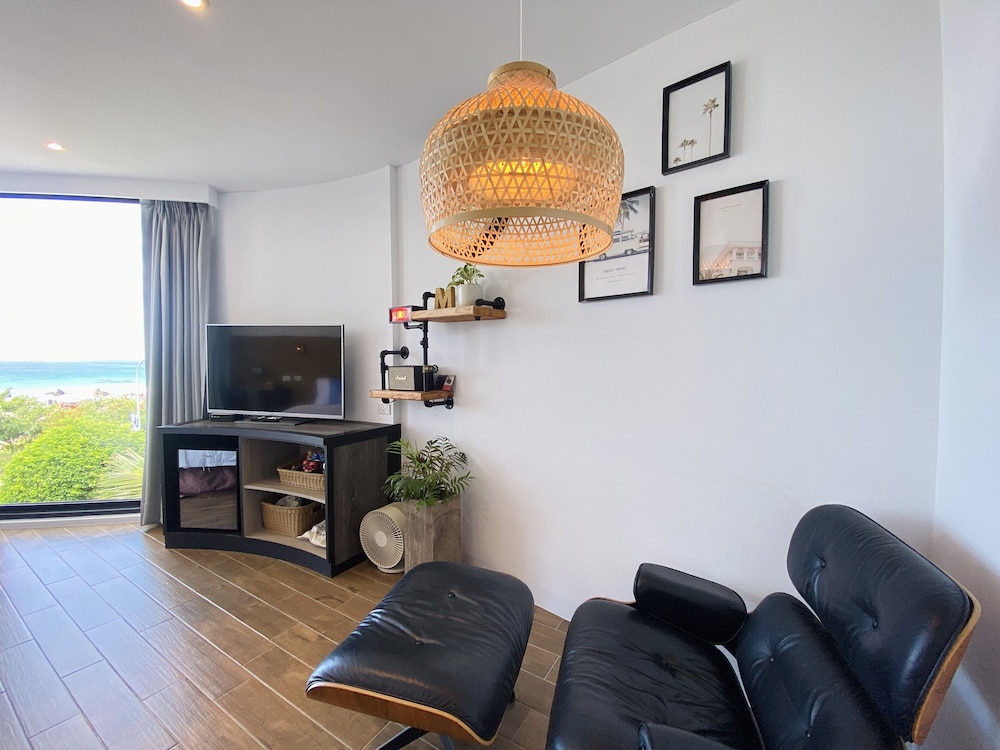 Minimi Inn - Sailrock Beach House 46/66