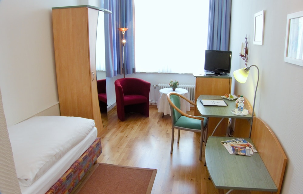 Hotel Alpha 29/68