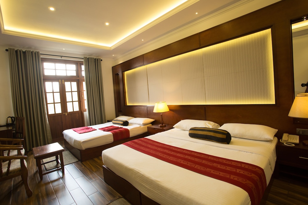 Heaven Seven Hotels 20/62