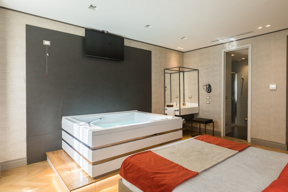 San Carlo Suite 47/71