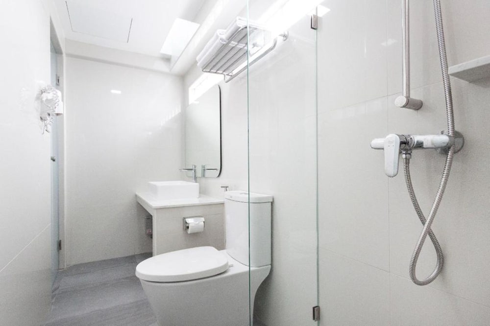 Samran Place Hotel 43/45