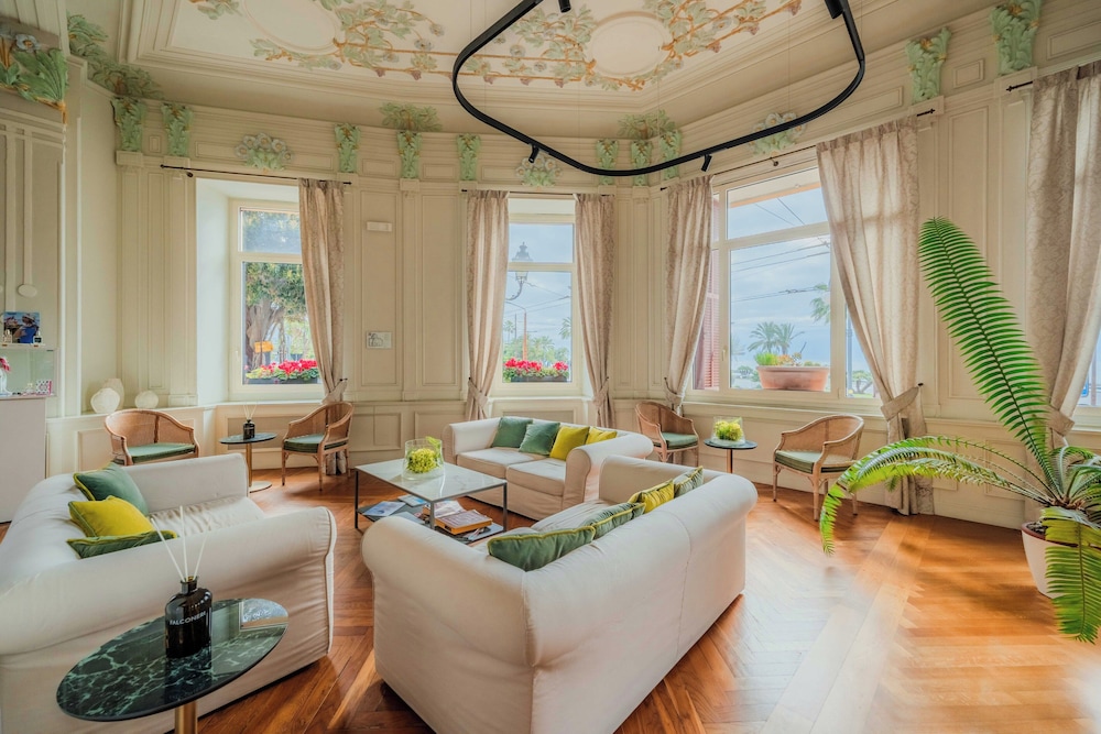 Lolli Hotel Palace 23/41