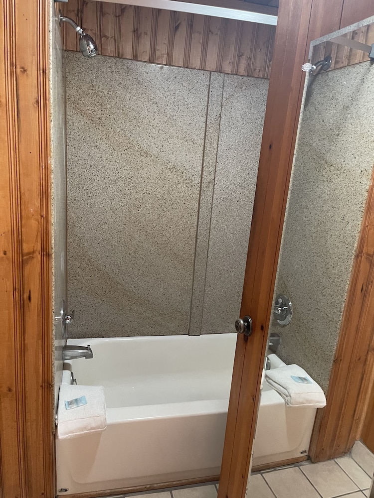 Rodeway Inn 58/58