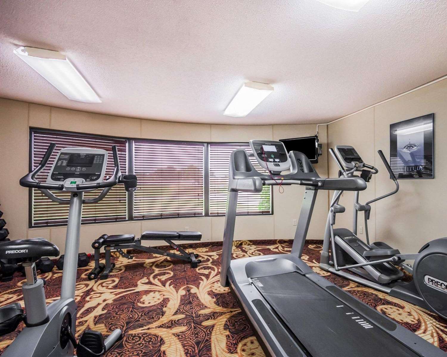 Quality Inn Paris TN 4/21