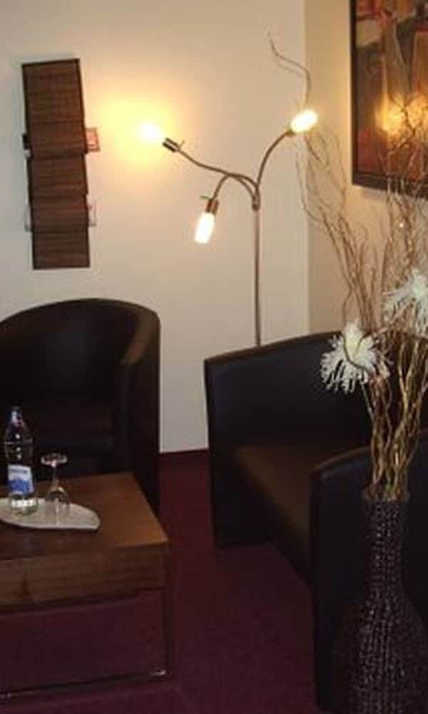 Hotel Neckartal 23/34