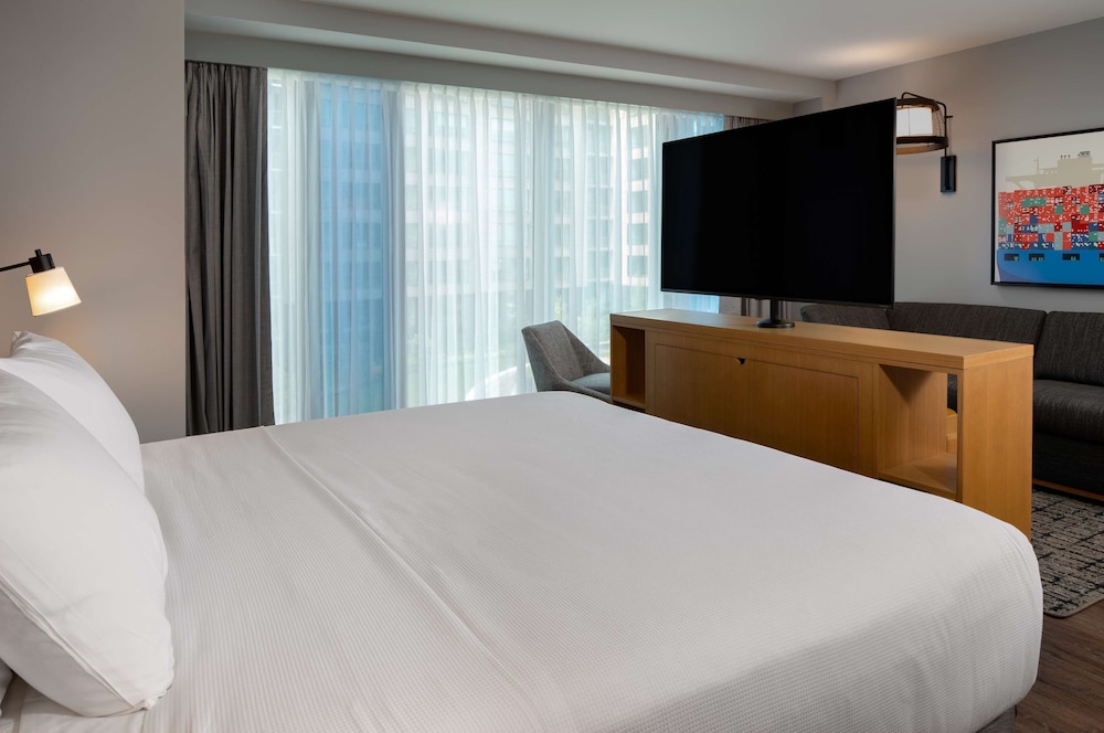 SPECIALTY, KING BED, SOFA, KITCHENETTE
