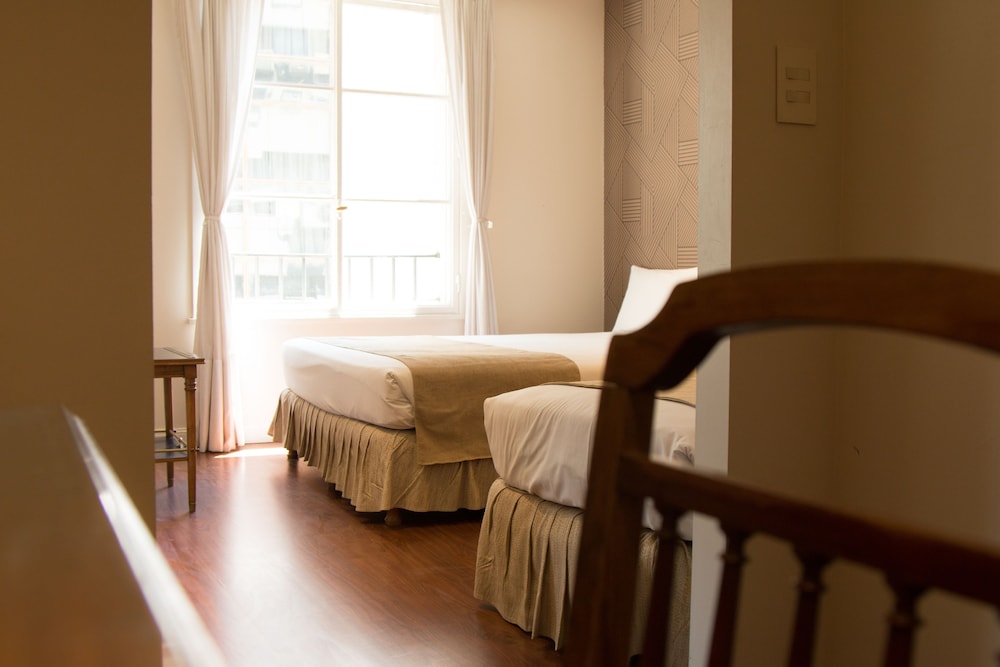 DORA HOTEL BUENOS AIRES 42/61