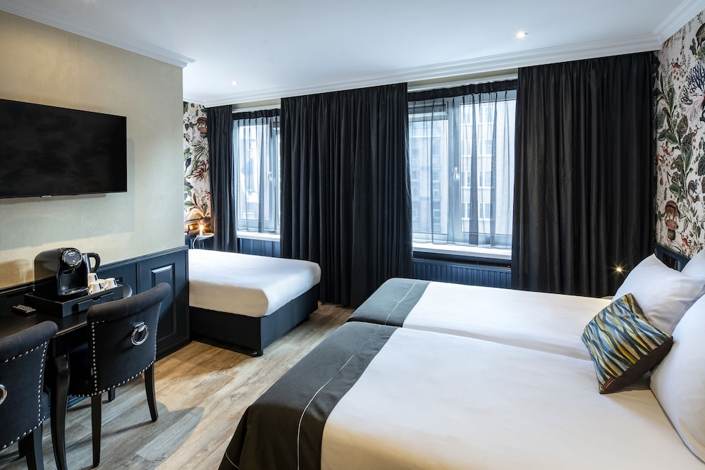 ROOM, TRIPLE, 3 BEDS