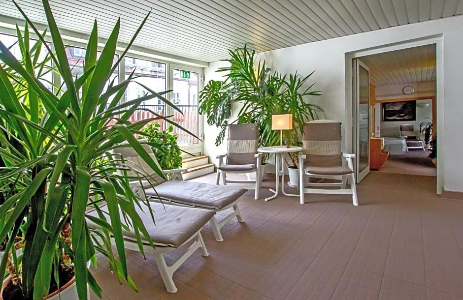 Hotel Adler 51/57