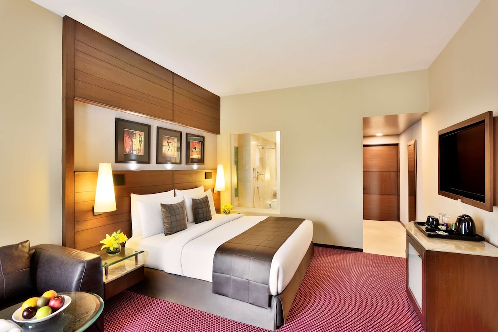 Radisson Blu Atria Bengaluru 11/76