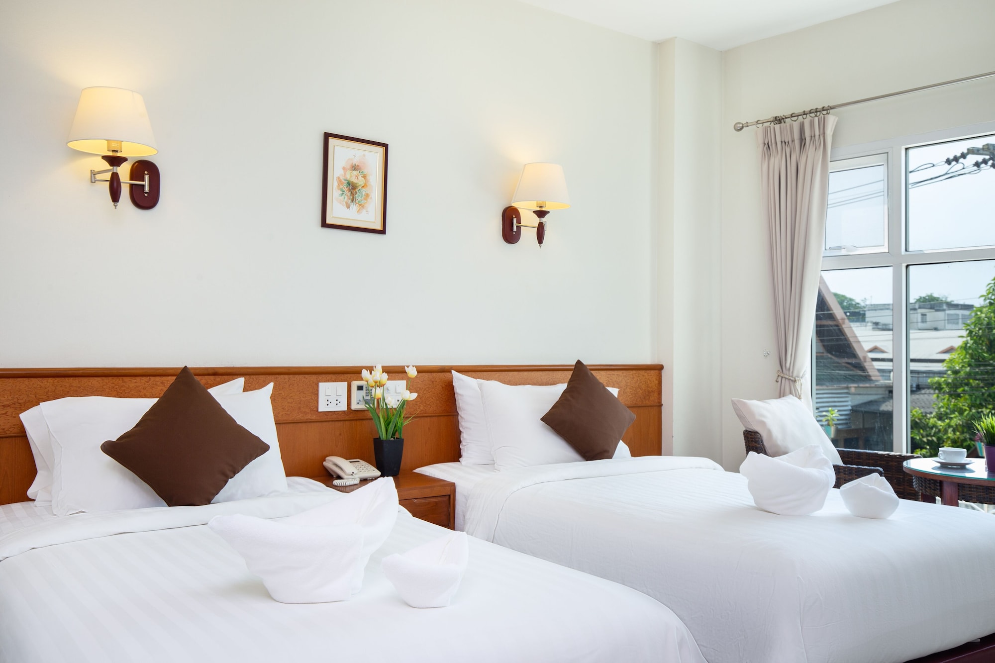 SUPERIOR, TWIN BEDS