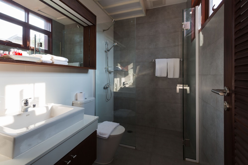 Amatapura Beach Villa 12 56/57