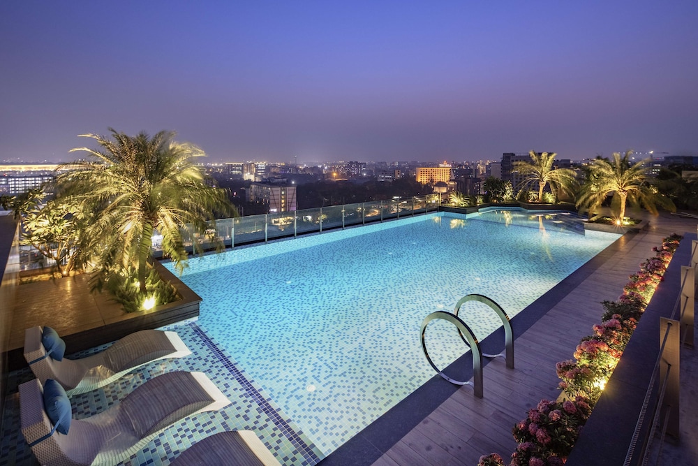 Radisson Blu Mumbai International Airport 1/64