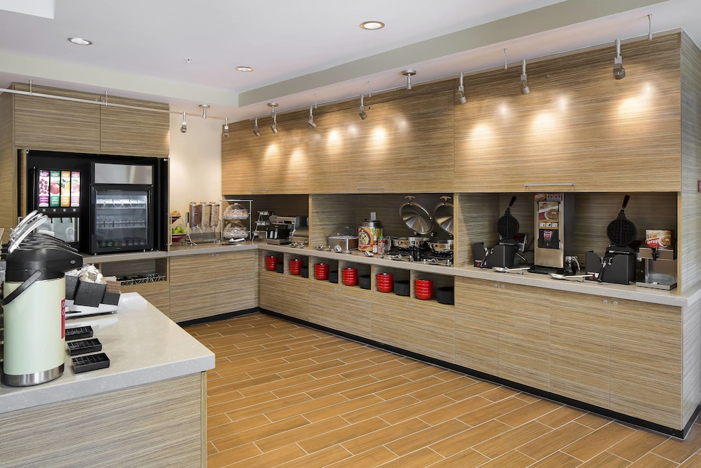 TOWNEPLACE SUITES BY MARRIOTT FORT MYERS ESTERO 22/50