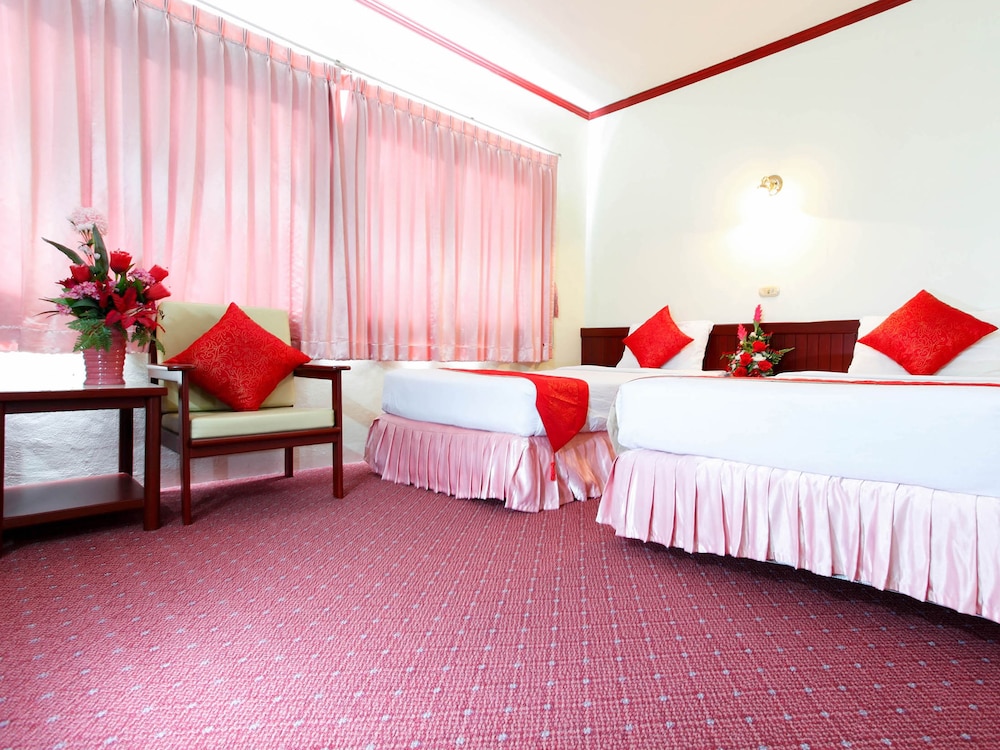 Chumphon Palace Hotel 14/47