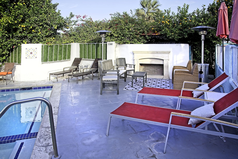 Inn at Palm Springs 50/69