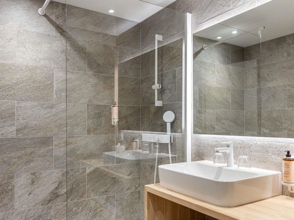 Mercure Ax Les Thermes 50/50