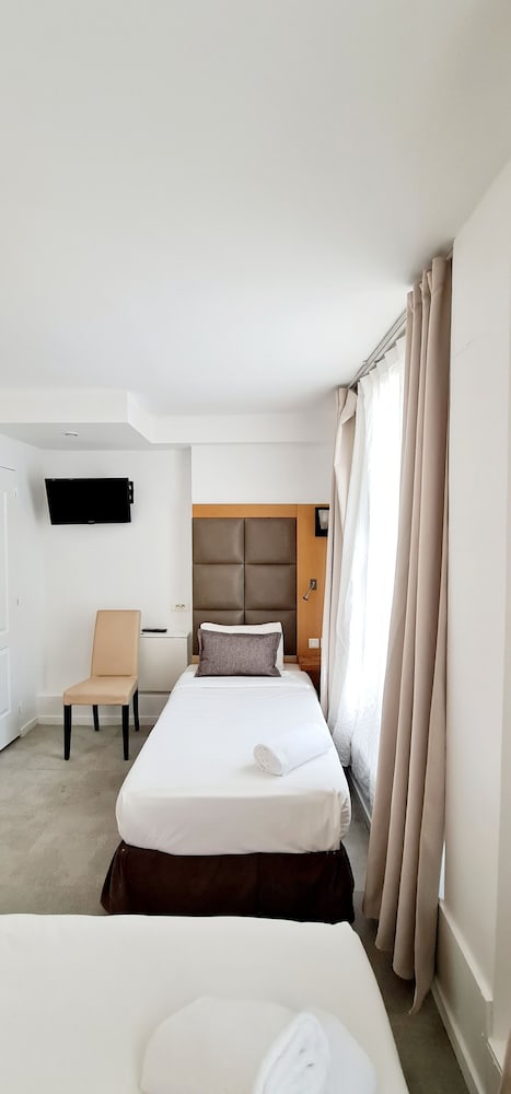 Hotel De France. 7/38