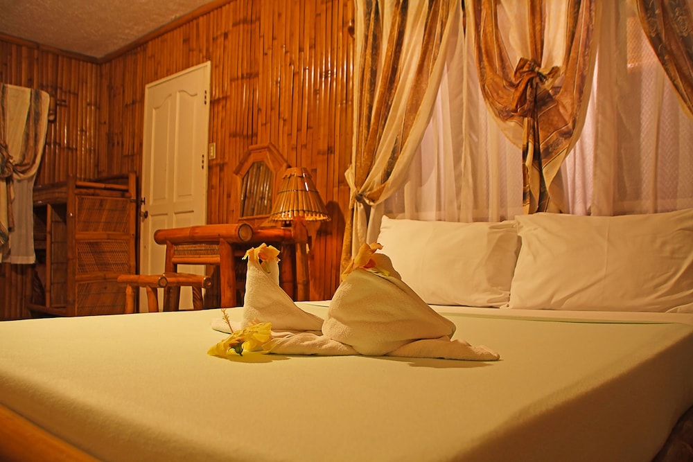 Go, Bungalow, Queen Bed