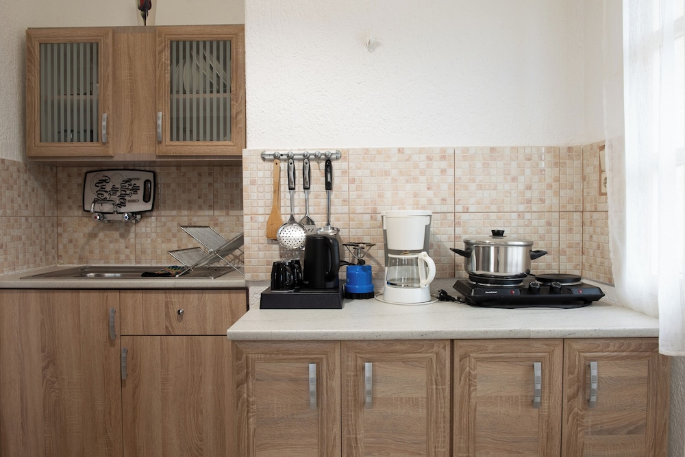Athina Villas 54/56