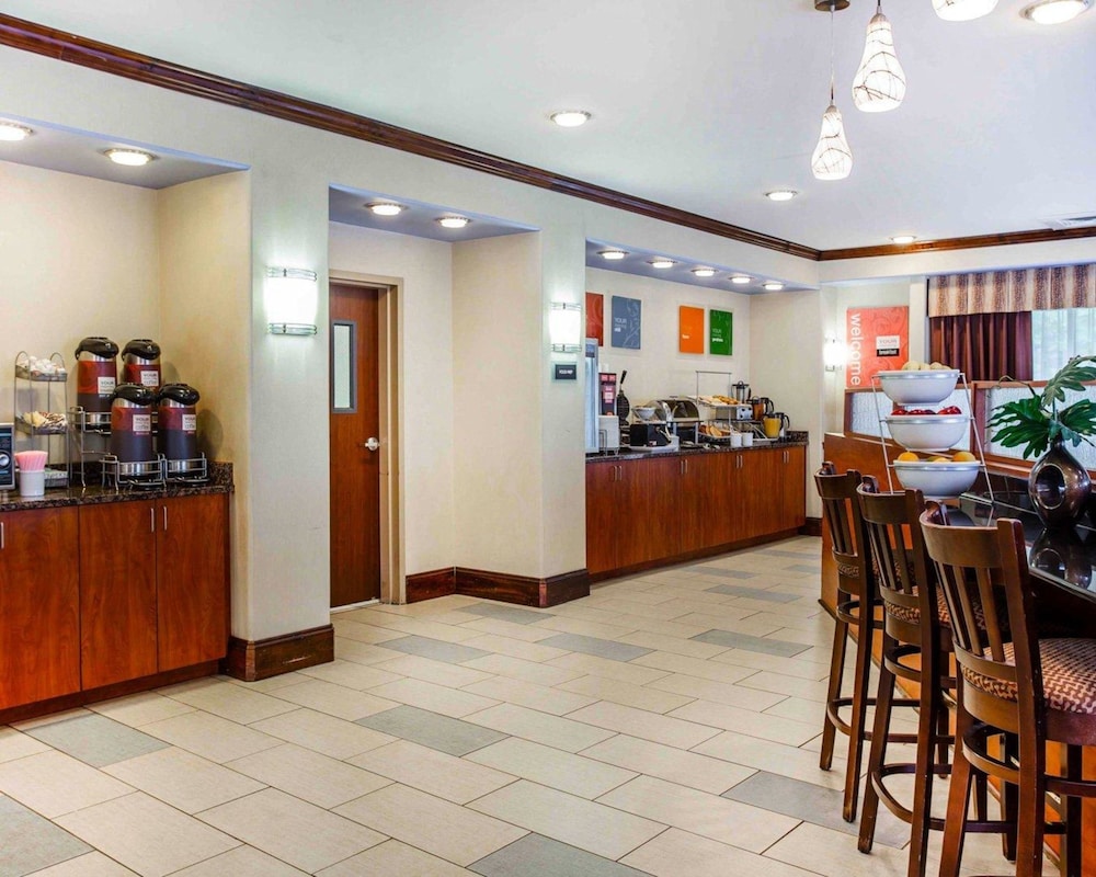 Comfort Suites At Kennesaw State University 12/47