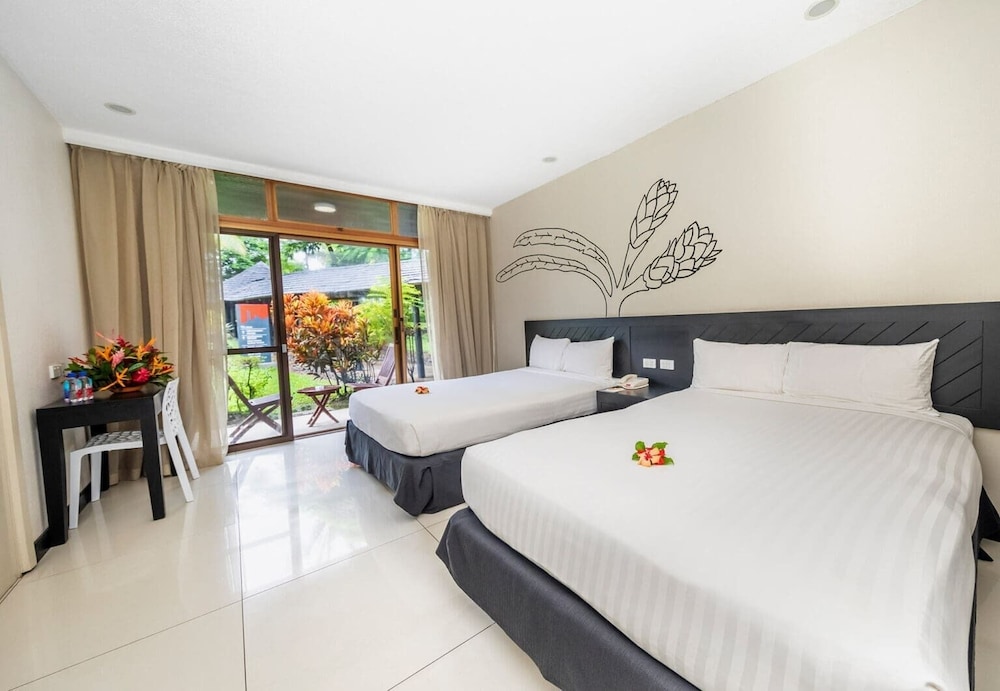 SUPERIOR, DOUBLE BED