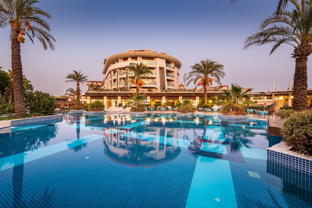 Sunis Evren Beach Resort Hotel and Spa 7/66