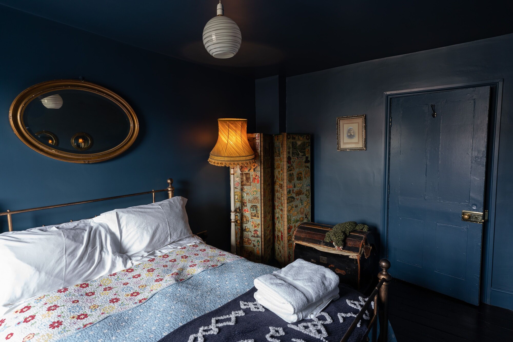 Nest, 3 Double Beds