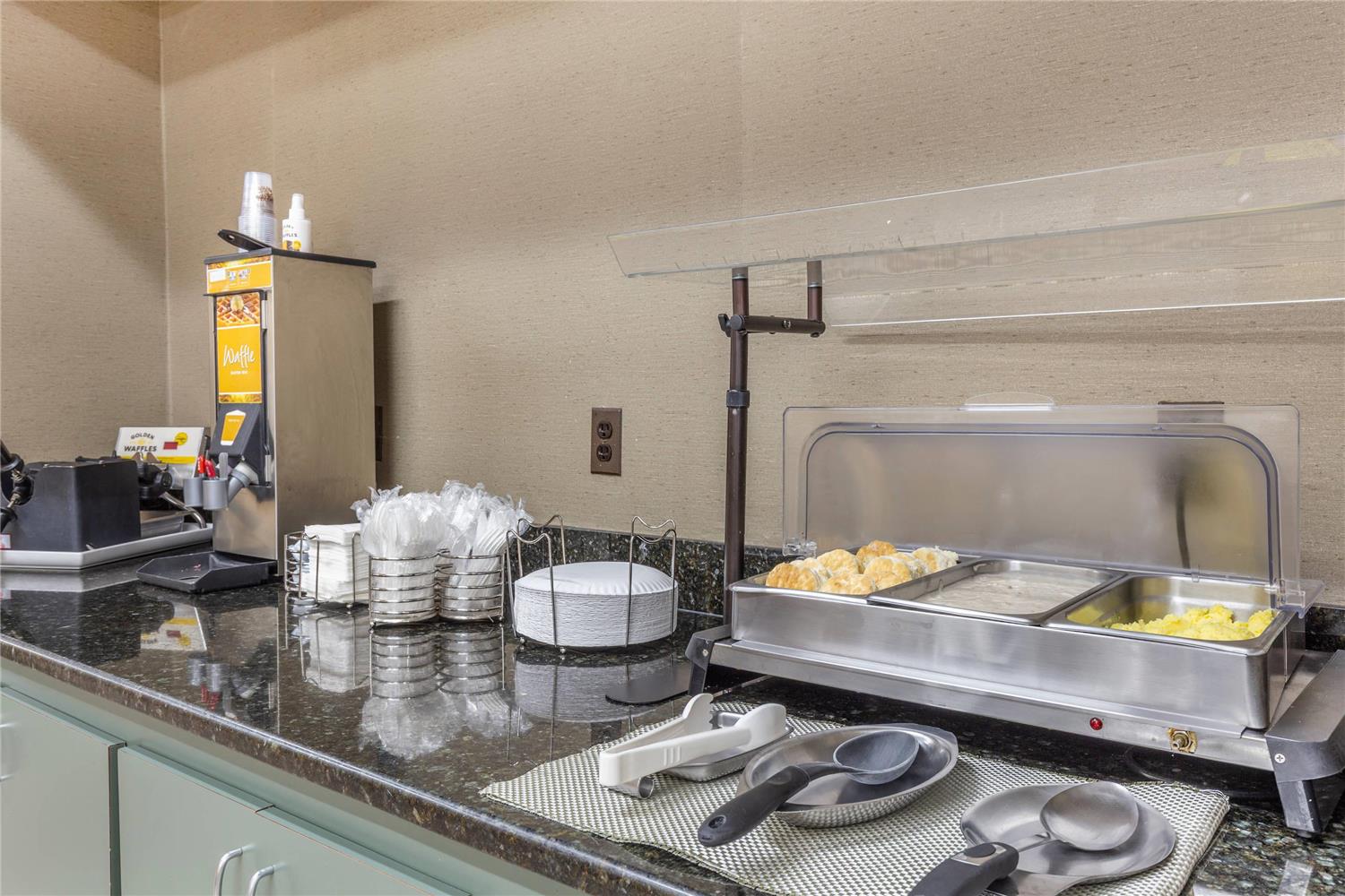 Quality Inn Mount Airy Mayberry 4/11