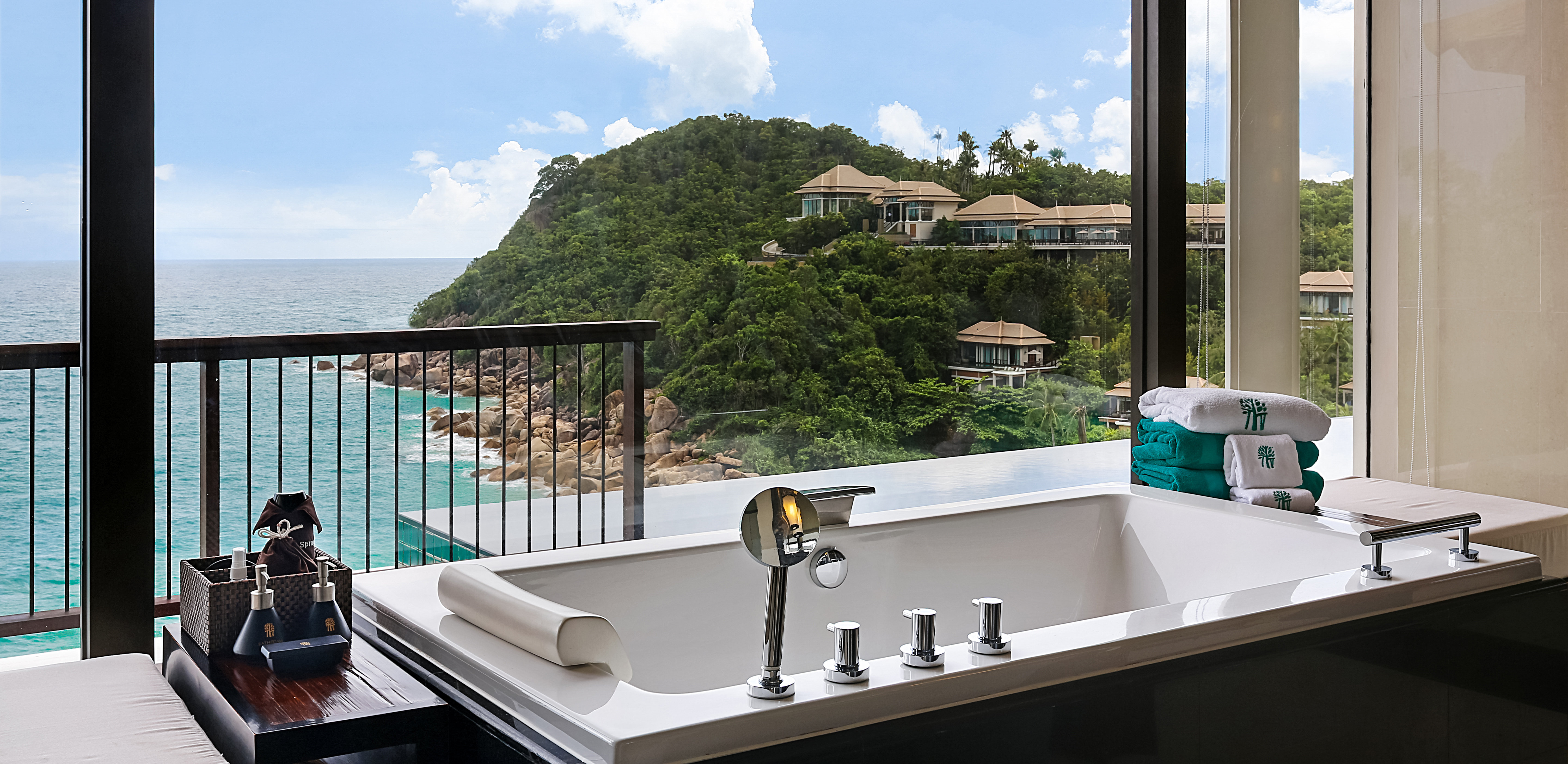 Horizon Hillcrest Pool Villa