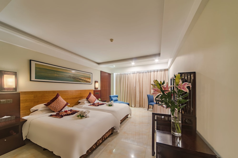 Shengyi Holiday Villa Hotel 8/50